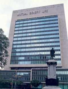 520 Broad St.