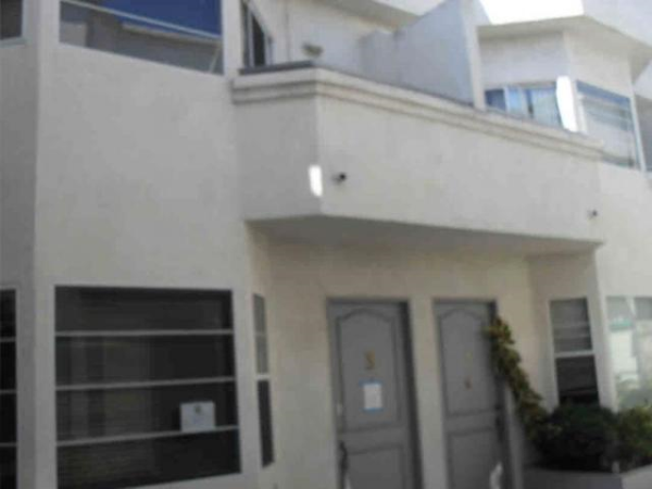 7916 Blackburn Avenue Unit 3