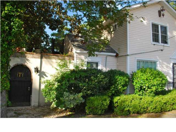1452 REMOUNT RD