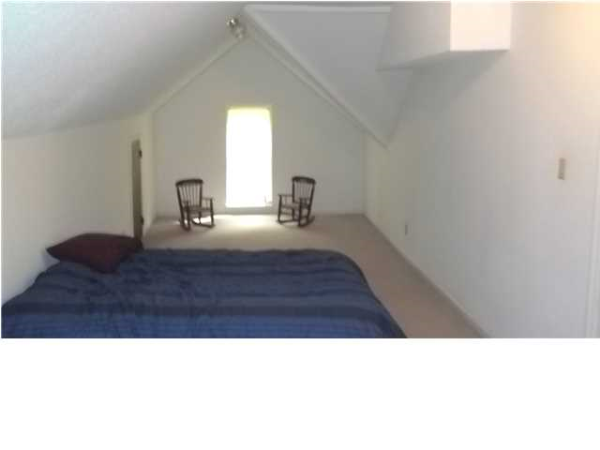 106 MARION WAY