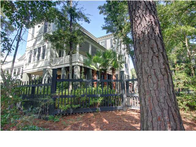 23 FROGMORE RD