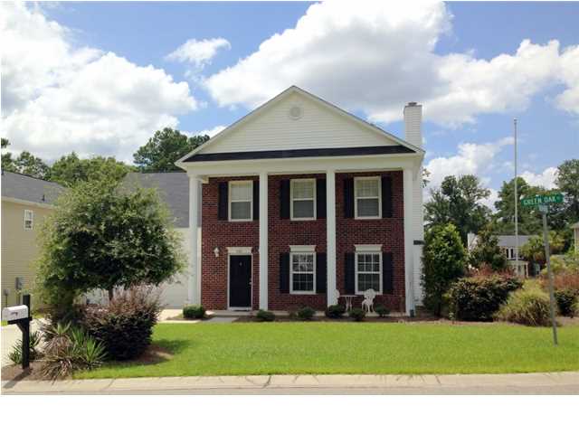 201 GREEN OAK CT