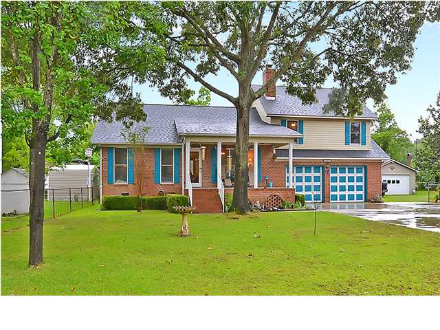 137 WATERFRONT DR