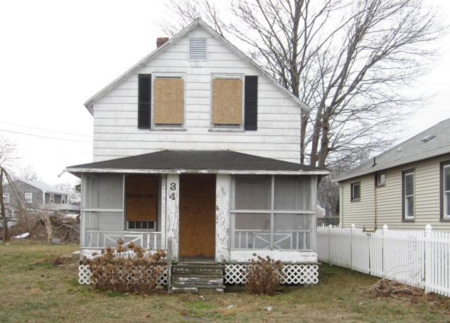 34 Cedar Ave