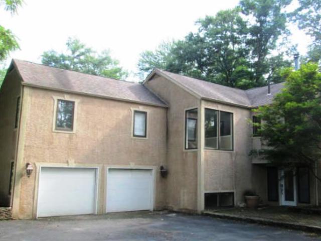 132 E Butler Ave