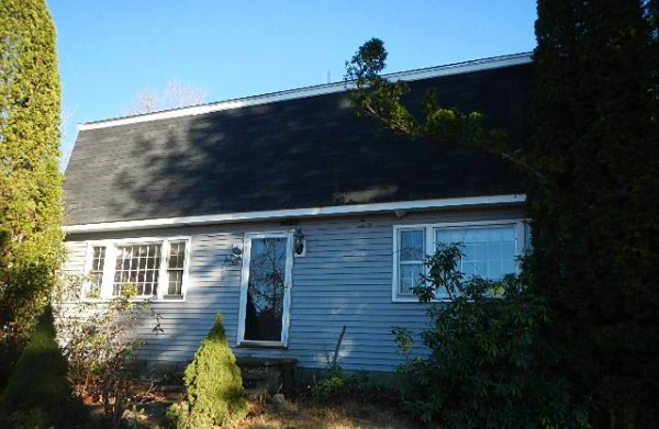 24 Forest St