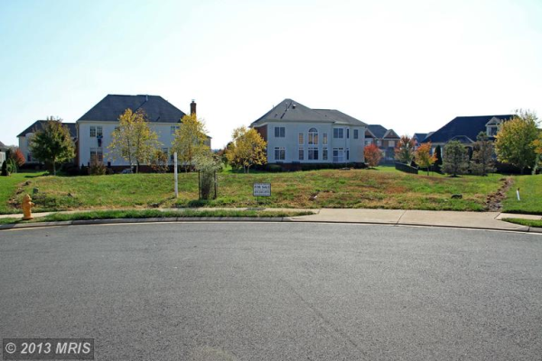 8386 PEDIGRUE COURT