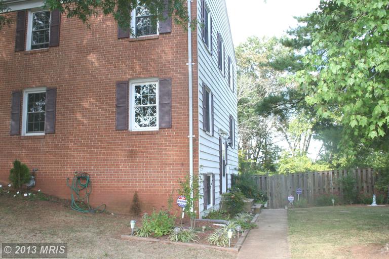 9400 ABINGDON COURT