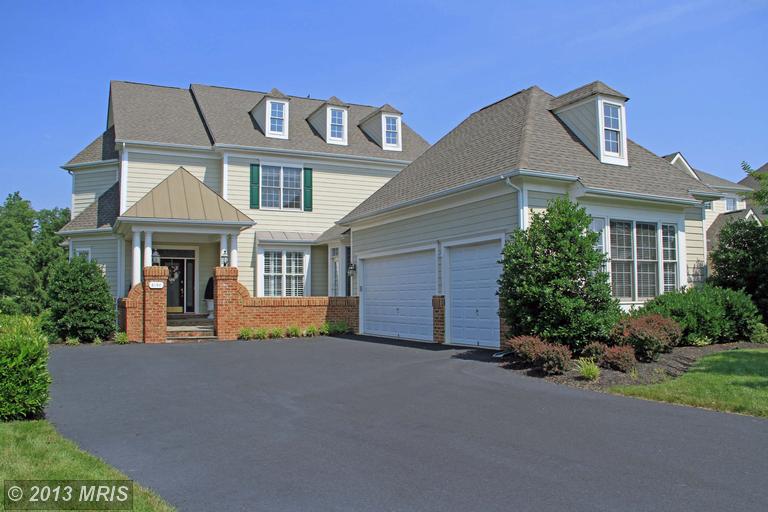 8190 SNEAD LOOP