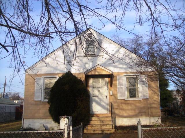 1829 Walnut Ave