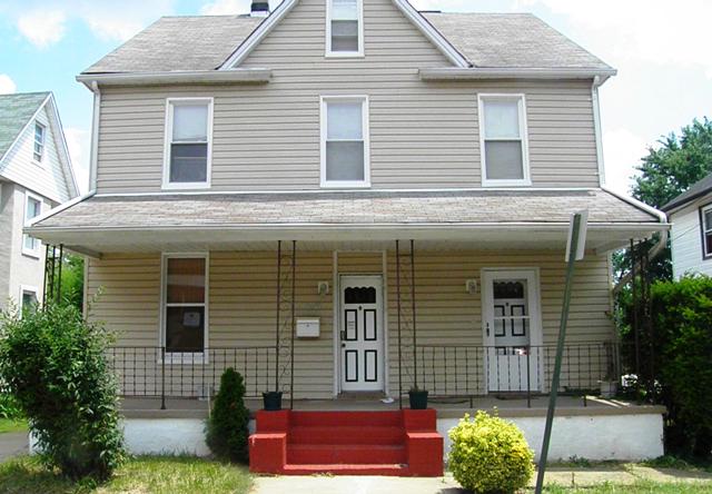 4605 Hampnett Ave
