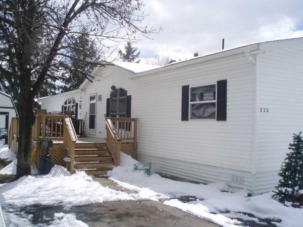 220 Apple LN
