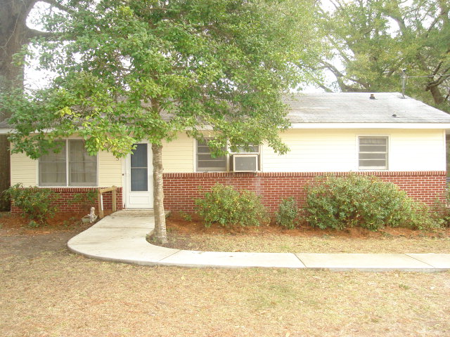 303 2nd Ave