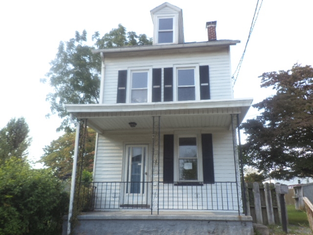 124 E Saint Joseph St