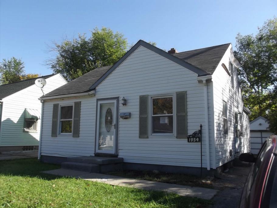 1954 Kensington Drive