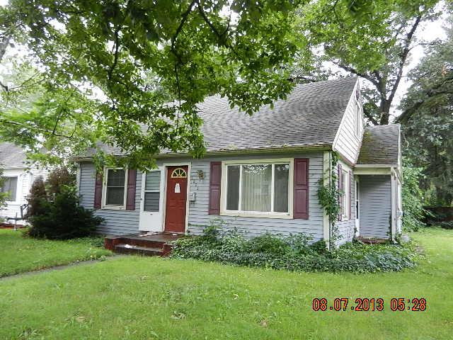 1323 Waverly Dr