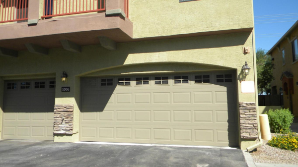 2401 E RIO SALADO Parkway