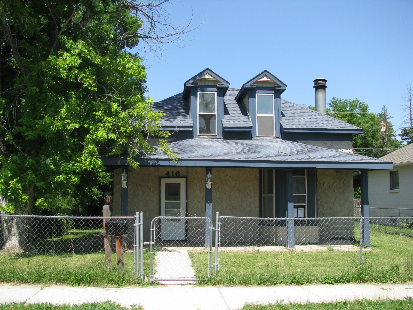416 W Evelyn Street