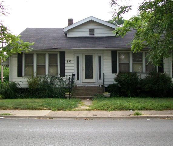 856 State Line Road