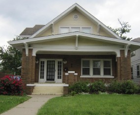 1318 E Hillcrest