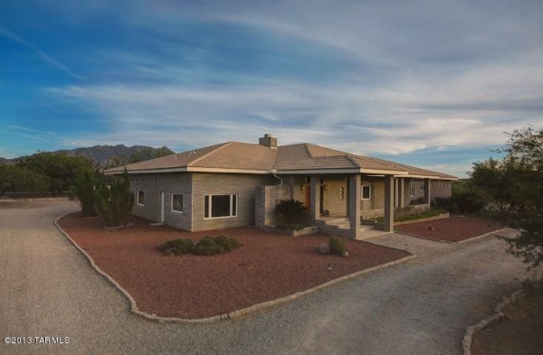23933 S Camino de la Canoa