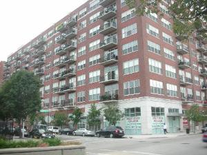 6 Laflin 611 Street