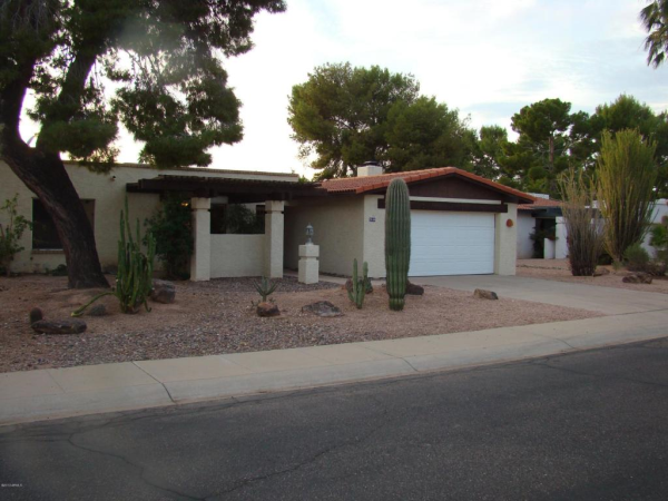 7636 N VIA DEL PARAISO --