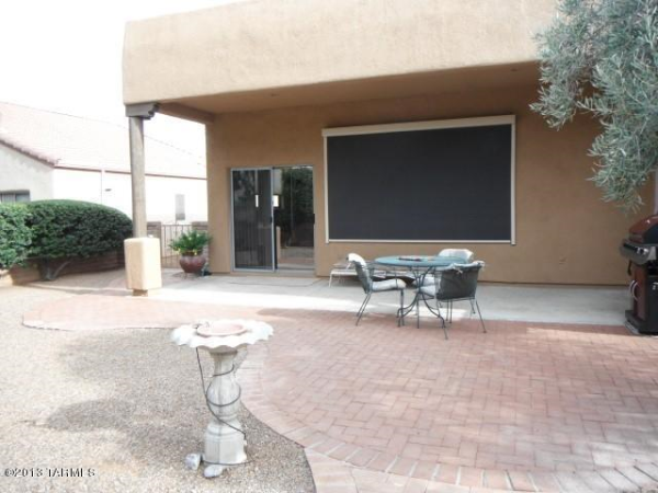 676 W Greenview