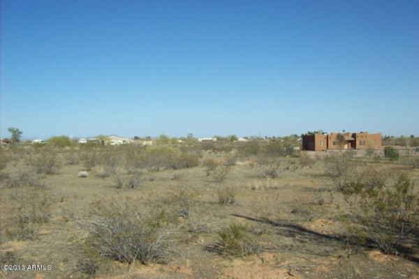 22499 W Dove Valley Road