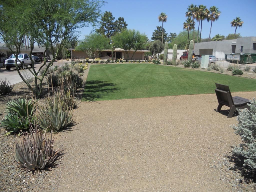 5434 E Lincoln Drive