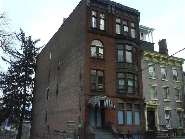286 Grand Street
