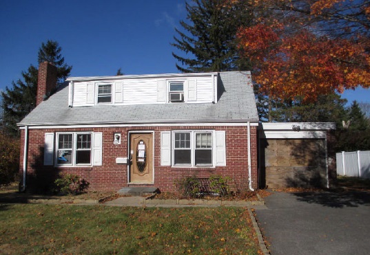67 E Park Dr
