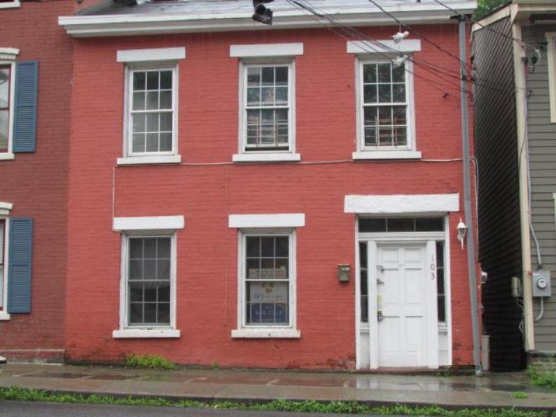 103 Washington St
