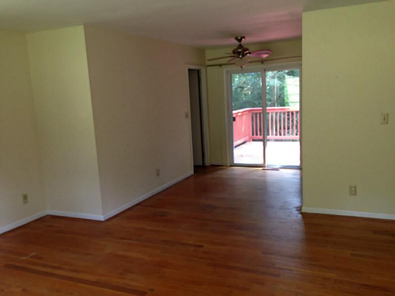 2790 Pontiac Circle