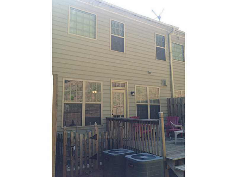 Unit 1 - 1768 Oakbrook Lane