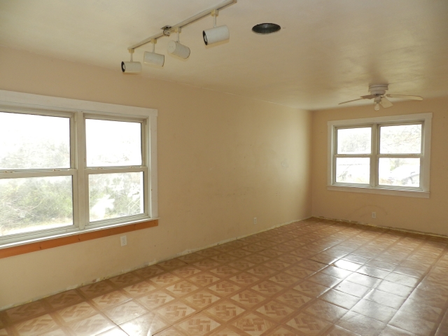 12305 Hoffman Rd