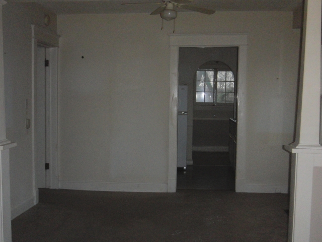 900 S Cedar Ave