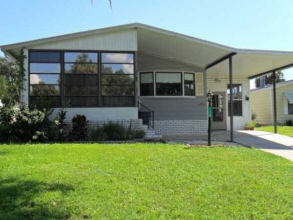 1250 Lakeside Dr