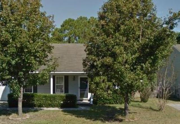 719 Brewster Ln