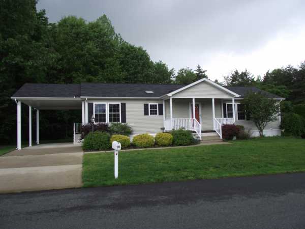 10 Mayflower Drive