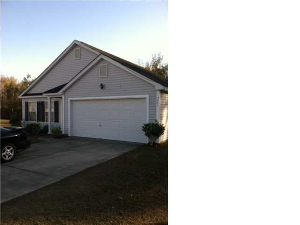 3041 MAPLE LEAF DR