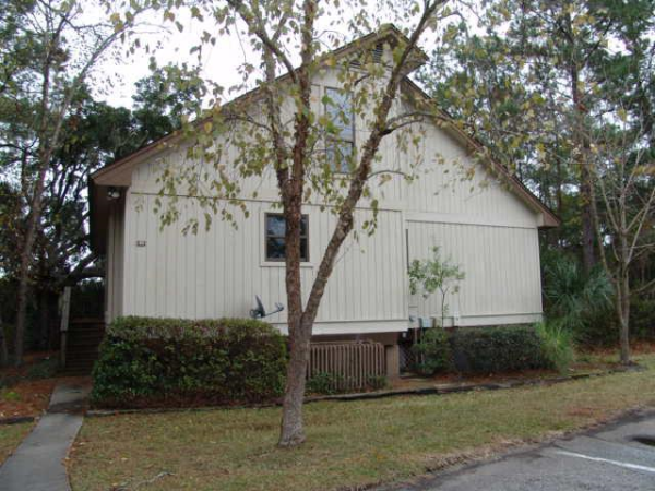 22 Salt Marsh Dr