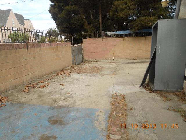 1527 W 49th St
