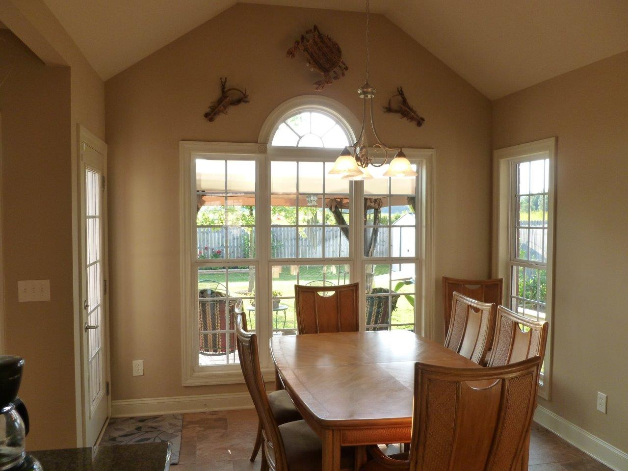 124 Appleberry Lane