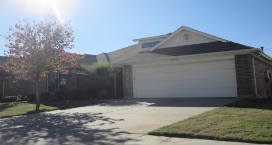 10105 Red Bluff Ln