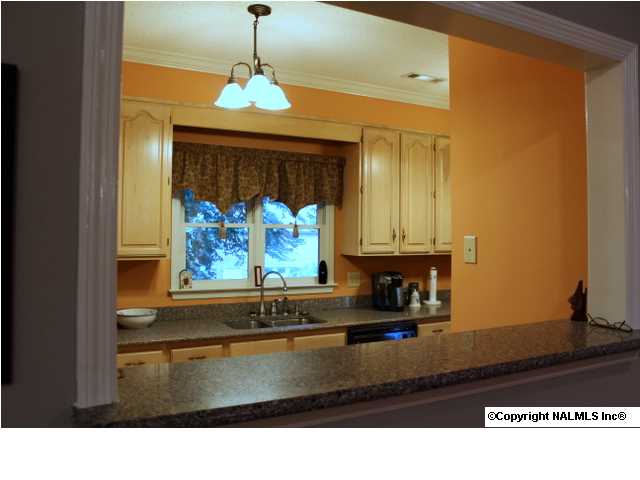 118 Stoneway Trail