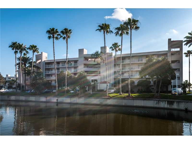 5801 Bahia Del Mar Cir #312