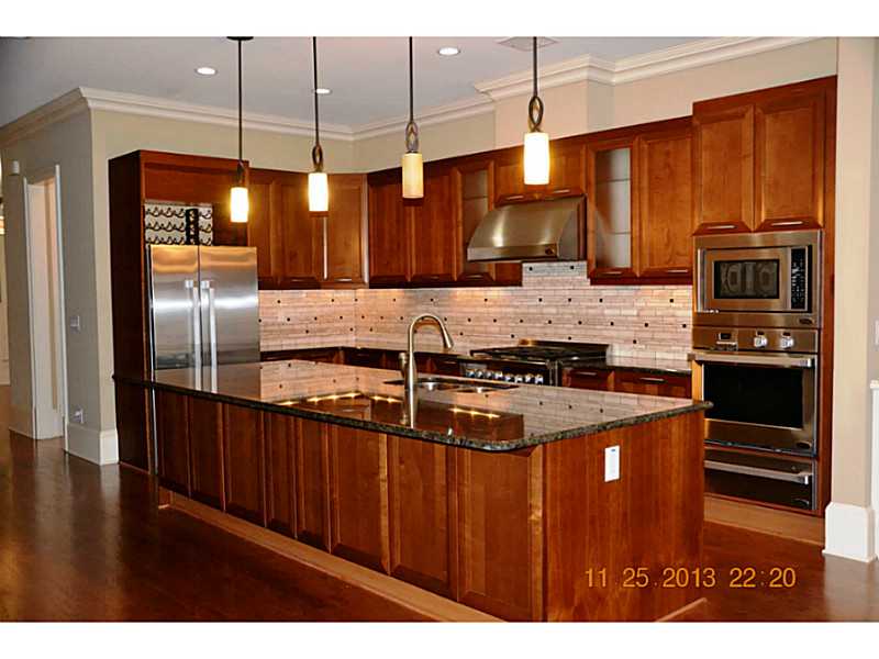 2768 Broughton Lane
