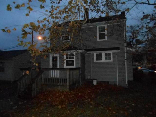 1074 W Main St