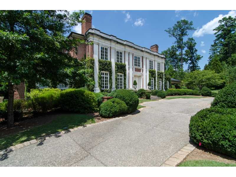 3611 Tuxedo Court